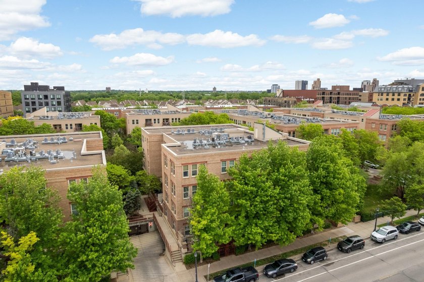 Rarely available corner unit at River Station Condos in the - photo 30