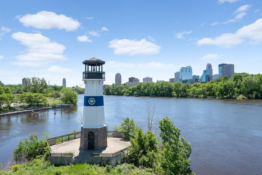 Rarely available corner unit at River Station Condos in the - photo 41