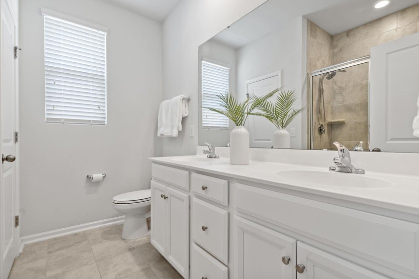 Coastal Living. Exceptional Location. Fully Furnished. Proven - photo 43