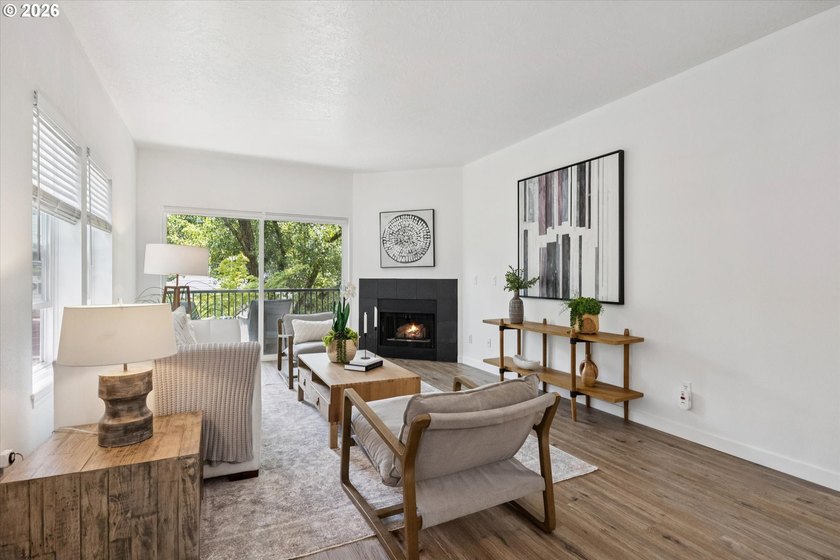 Charming, light-filled condo in the heart of Goose Hollow. This - photo 9