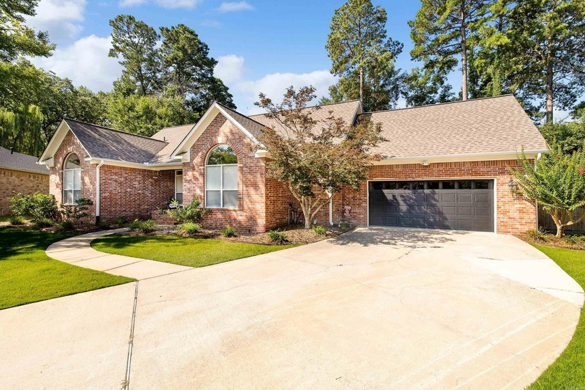 Welcome to this beautifully updated 3-bedroom, 2-bath home - photo 14