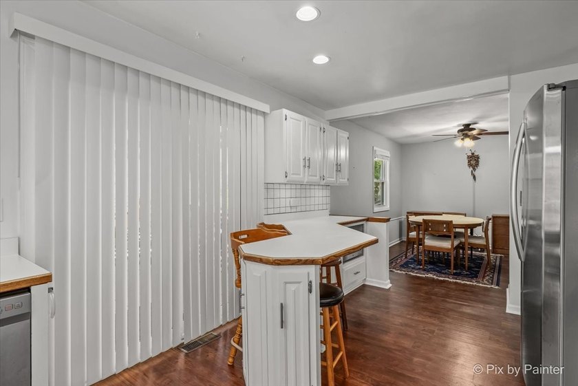 Welcome home! This beautifully maintained 3-bedroom, 1.1-bath - photo 17