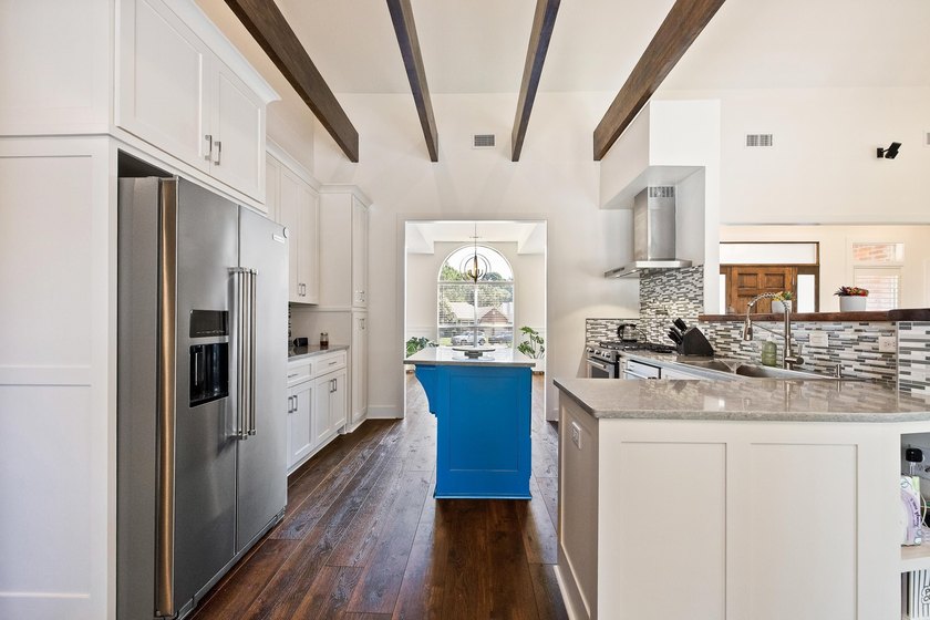 Welcome to this beautifully updated 3-bedroom, 2-bath home - photo 24
