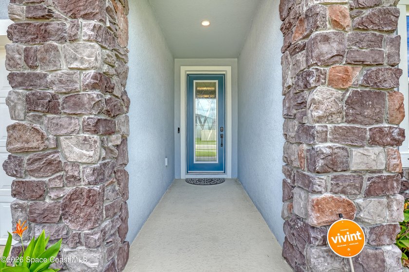 THIS HOME HAS IT ALL! Why wait to build when you can move right - photo 4