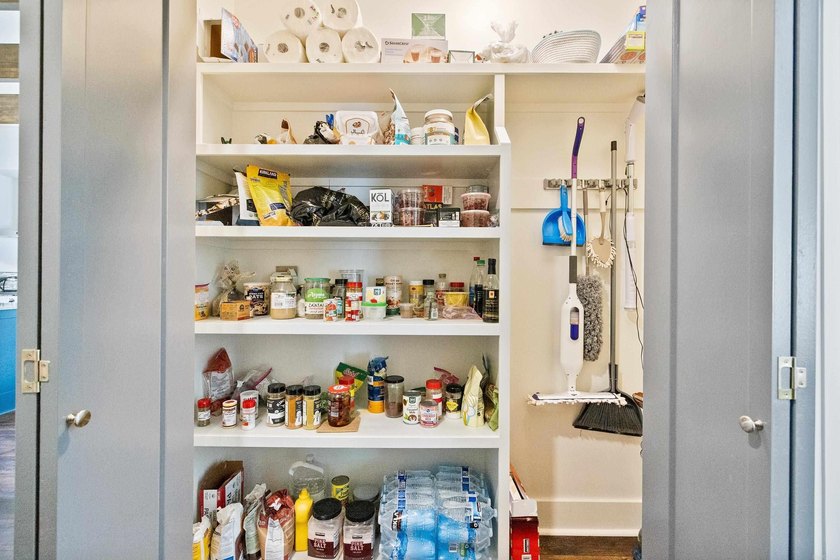 Welcome to this beautifully updated 3-bedroom, 2-bath home - photo 37