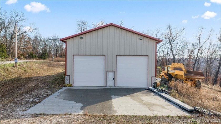 Discover this exceptional 4,000 sq ft - photo 2
