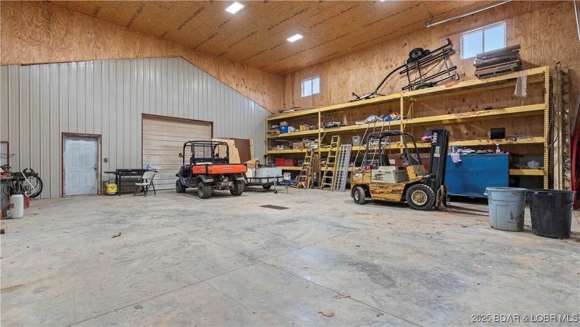 Discover this exceptional 4,000 sq ft - photo 5