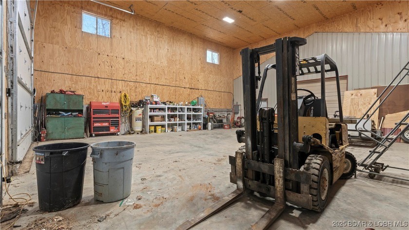 Discover this exceptional 4,000 sq ft - photo 8