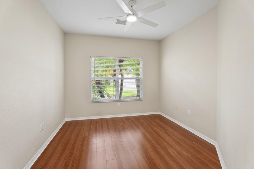 Discover the perfect blend of comfort, convenience, and - photo 11