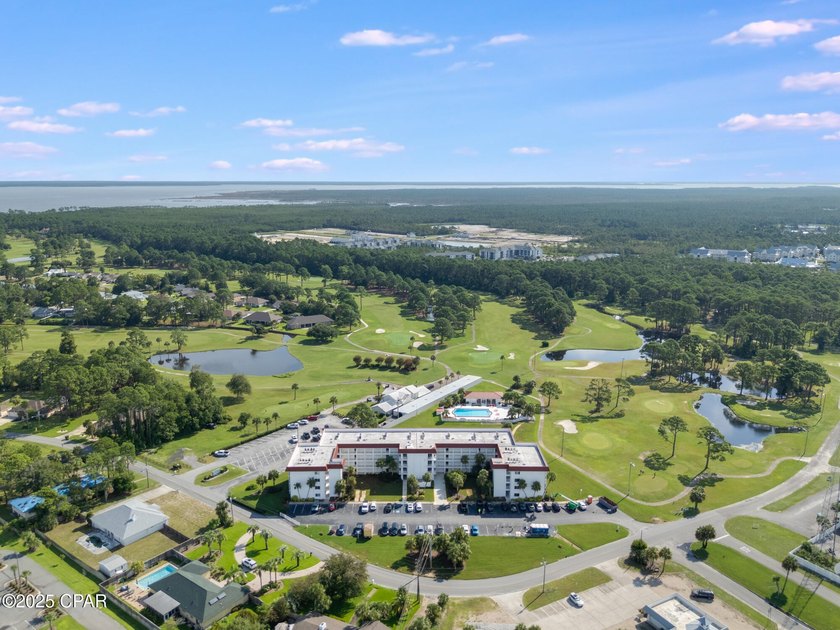 Live where golf course views and coastal convenience come - photo 4