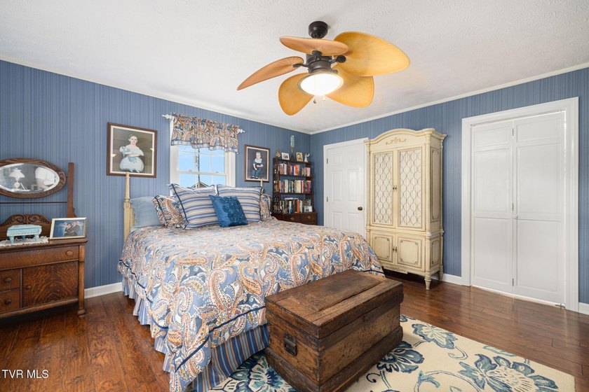 Welcome to this beautifully preserved Tennessee farmhouse - photo 42