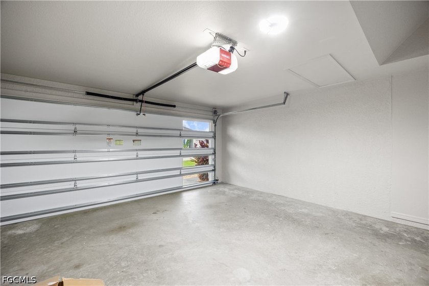 Location, Location, Location! This beautifully maintained 2,245 - photo 50