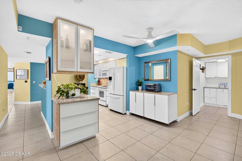 THIS IS THE ONE! A direct oceanfront end-unit residence where - photo 30