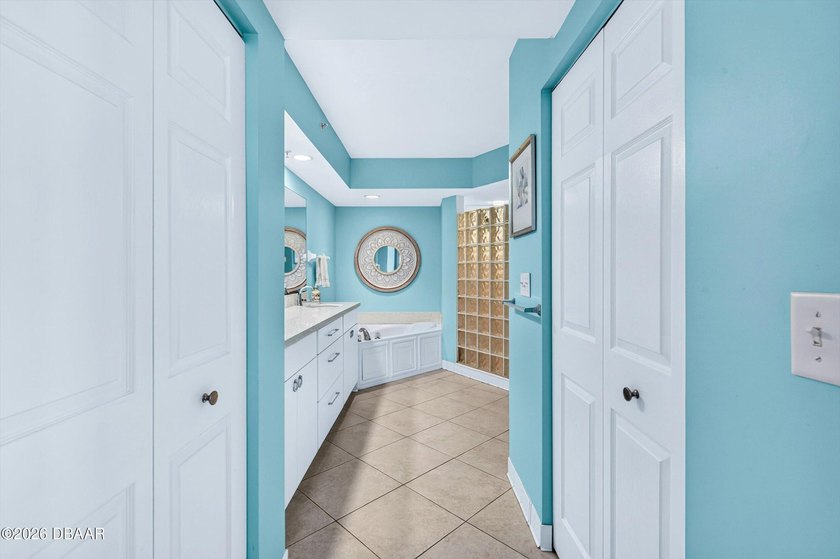 THIS IS THE ONE! A direct oceanfront end-unit residence where - photo 40