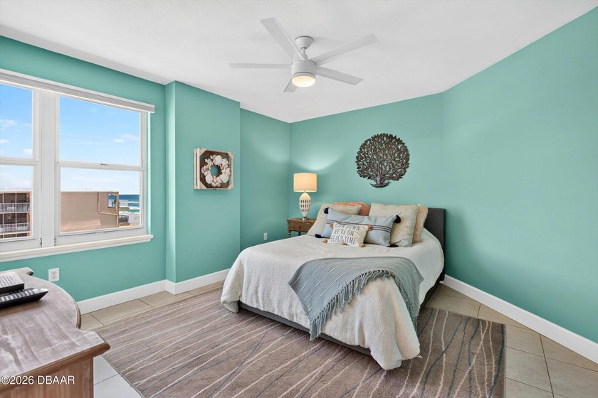 THIS IS THE ONE! A direct oceanfront end-unit residence where - photo 49