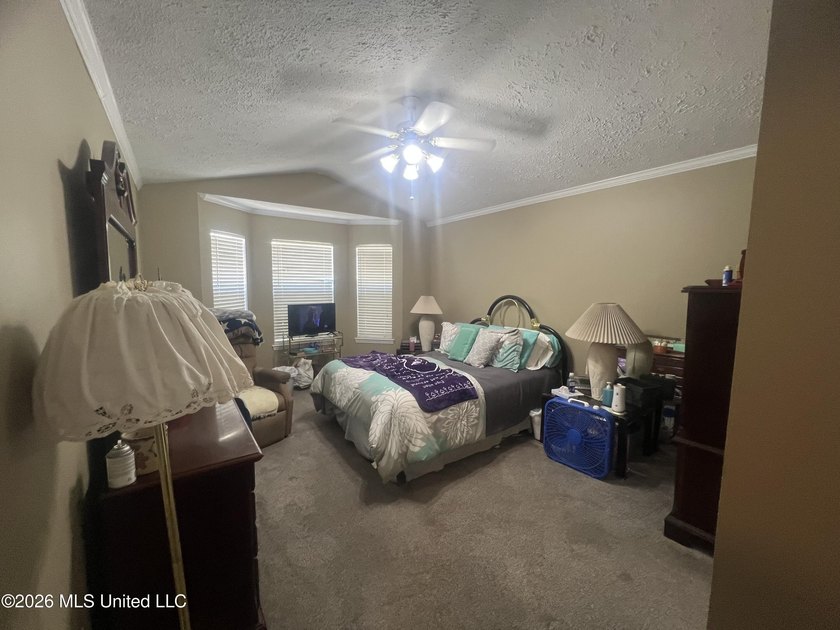 Just listed: a well-maintained, move-in-ready home on a large - photo 16