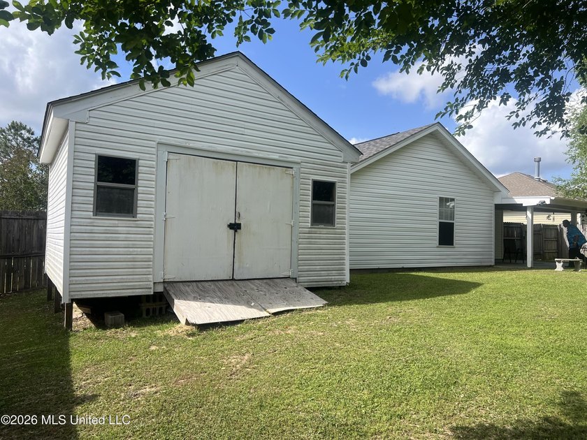 Just listed: a well-maintained, move-in-ready home on a large - photo 34