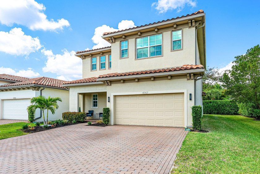 This beautifully updated 5-bedroom, 4-bath home offers the - photo 36