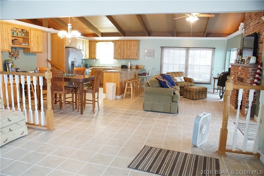 Incredible views with two beautiful homes that set the stage for - photo 38