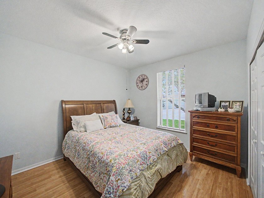 Welcome to this beautifully updated 4-bedroom, 2.5-bath pool - photo 27