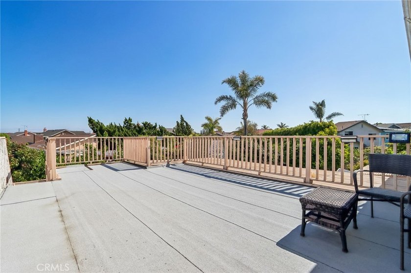 Great 2 story luxury home located in a well established - photo 25