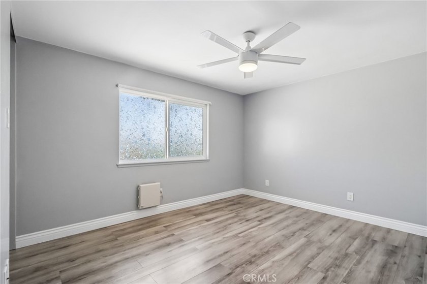 Great 2 story luxury home located in a well established - photo 41