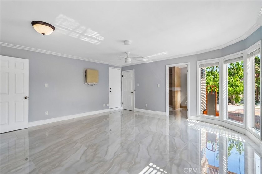 Great 2 story luxury home located in a well established - photo 48