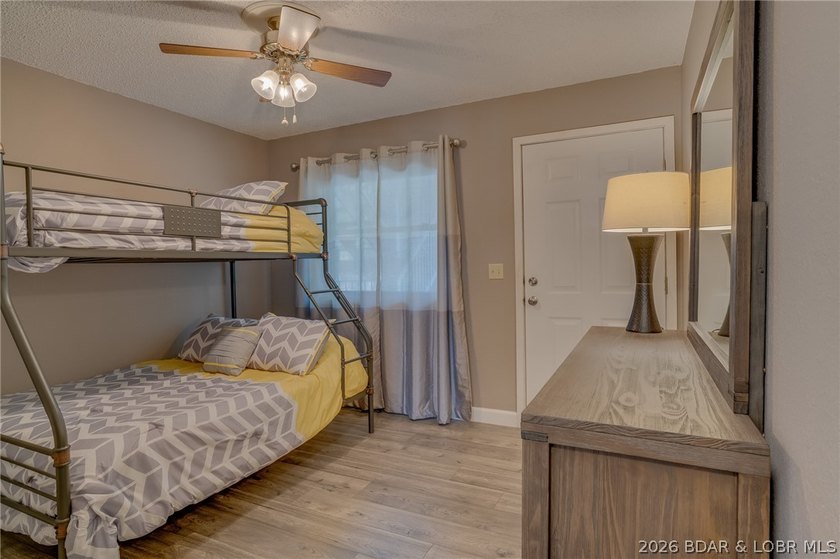 Imagine waking up to spectacular lake views every day in this - photo 12