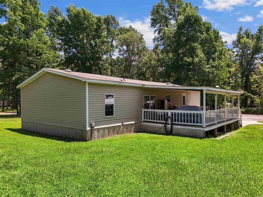 Discover the perfect blend of comfort, space, and lake living! - photo 21