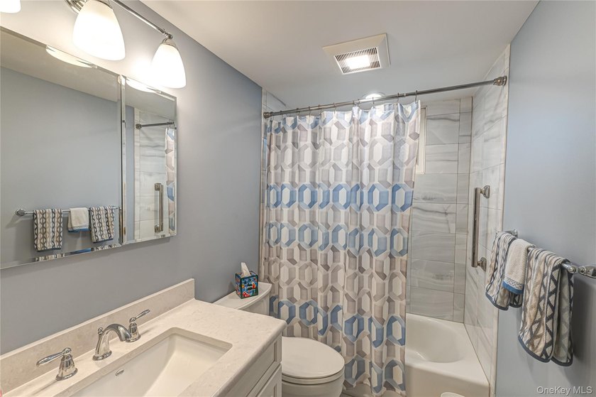 Meticulously maintained with pride of ownership, this sun - photo 21