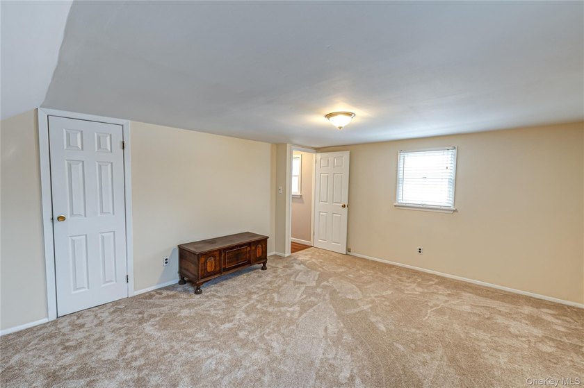 Meticulously maintained with pride of ownership, this sun - photo 23