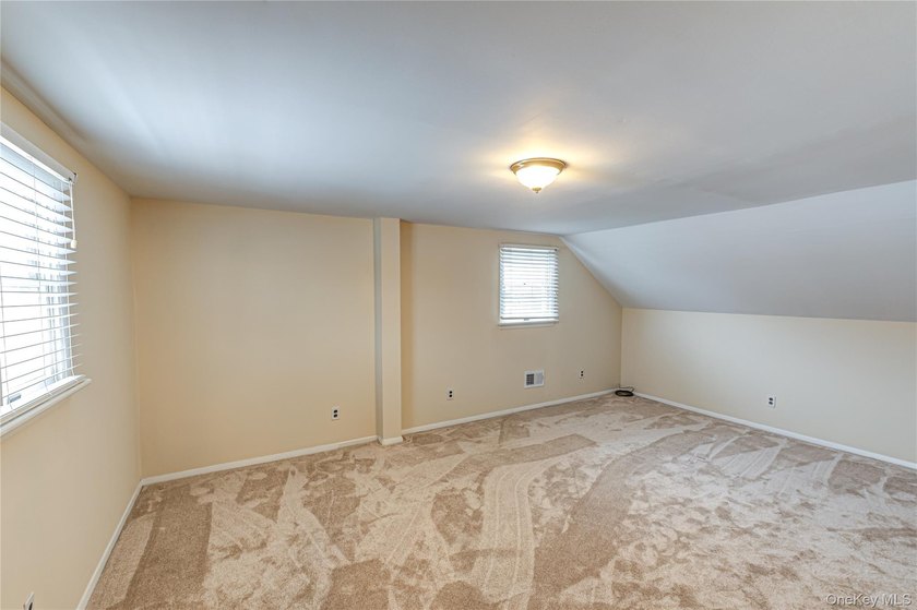 Meticulously maintained with pride of ownership, this sun - photo 24