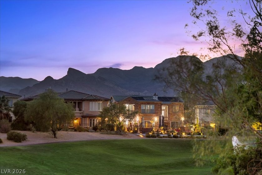 Wake up to Golf Course views. End every day with Red Rock - photo 40