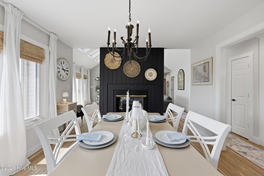 Waterfront living, unforgettable sunsets, and the updates you've - photo 12