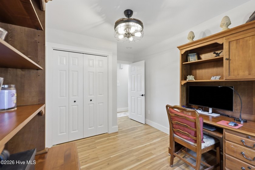 Waterfront living, unforgettable sunsets, and the updates you've - photo 22