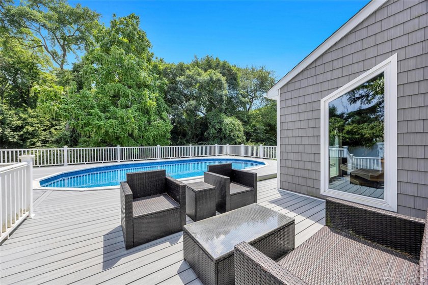 Welcome Home To 859 Pine Avenue, West Islip: A Stunning - photo 38