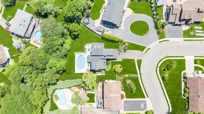 Welcome Home To 859 Pine Avenue, West Islip: A Stunning - photo 46