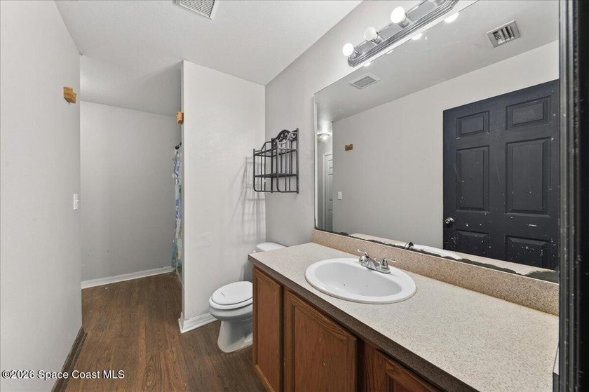 Welcome home to this 4-bedroom, 2-bath home PLUS a dedicated - photo 4