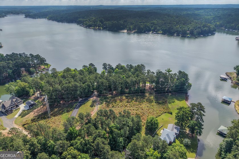 This custom-built full-time lake residence on Jackson Lake is an - photo 6