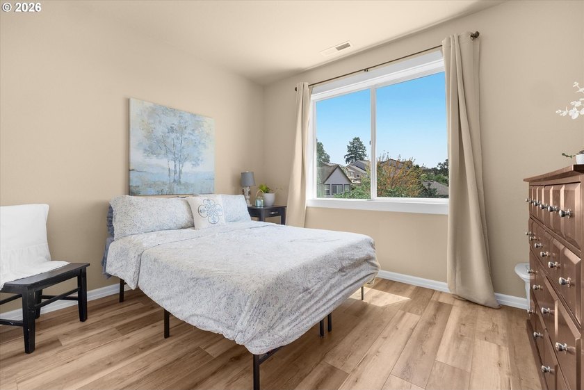 Wake up to golf course views, unwind on the deck at sunset, and - photo 21
