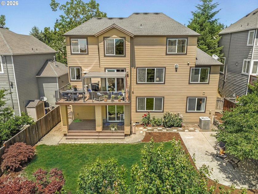 Wake up to golf course views, unwind on the deck at sunset, and - photo 35