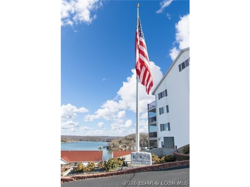 Welcome to Clearwater Condos in Camdenton, MO, on the Lake of - photo 41