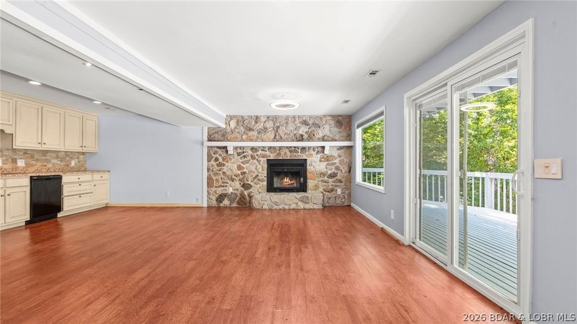 Located at the 3MM of the Big Niangua, this 3-bedroom, 2.5-bath - photo 11