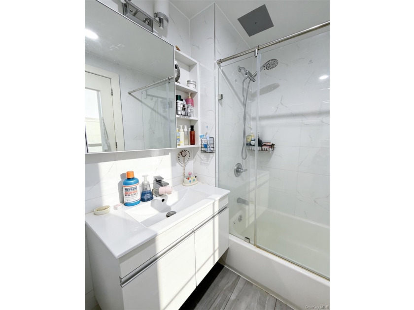 Welcome to this beautifully maintained studio condo located in - photo 6