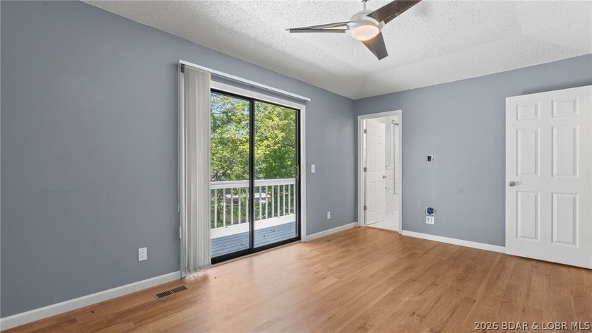 Located at the 3MM of the Big Niangua, this 3-bedroom, 2.5-bath - photo 30