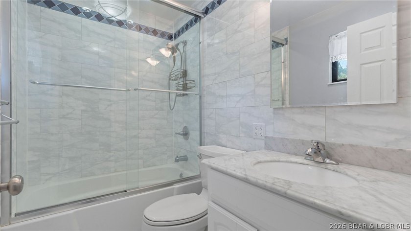Located at the 3MM of the Big Niangua, this 3-bedroom, 2.5-bath - photo 35