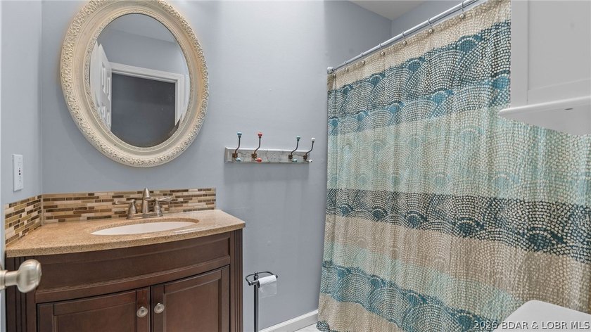Located at the 3MM of the Big Niangua, this 3-bedroom, 2.5-bath - photo 36