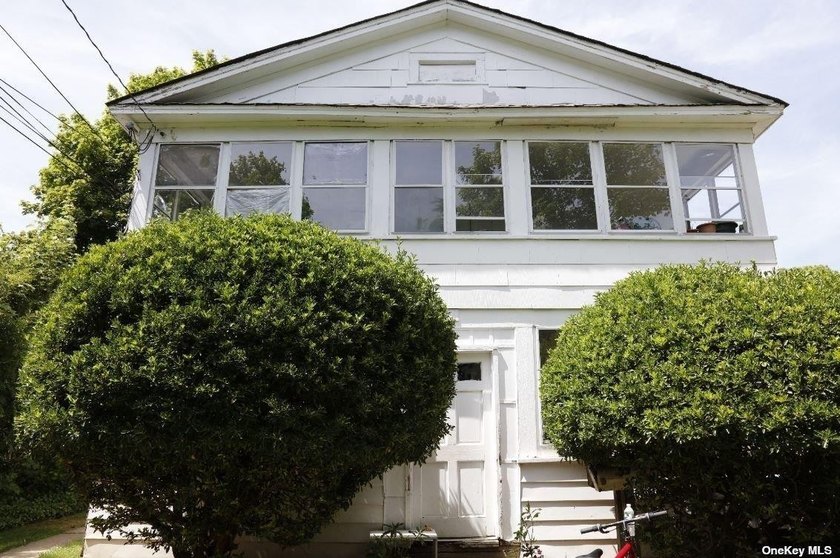 Heart of Southampton Village! You can renovate this property and - photo 9