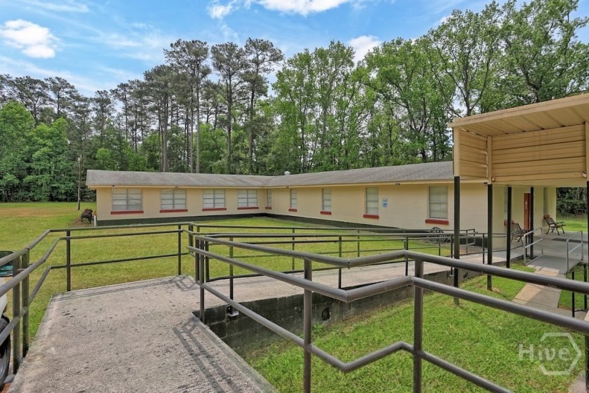 Exceptional opportunity to own a well-maintained Special Purpose - photo 24