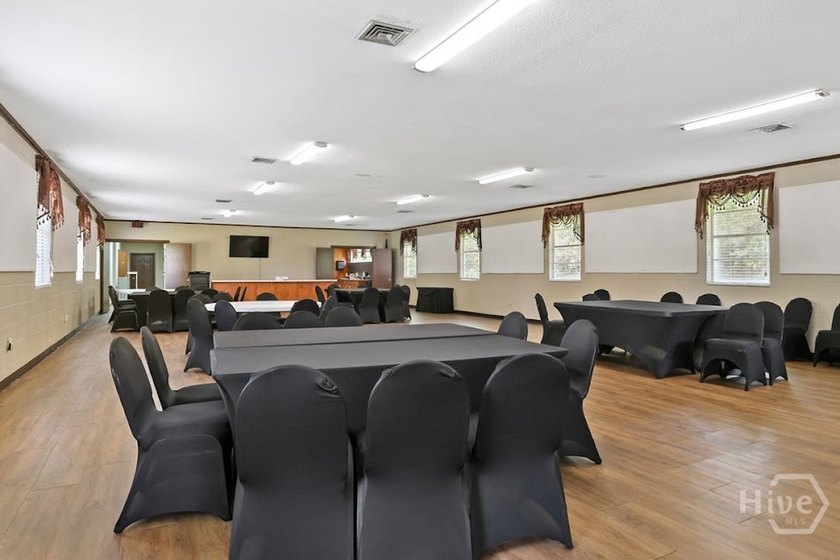 Exceptional opportunity to own a well-maintained Special Purpose - photo 33